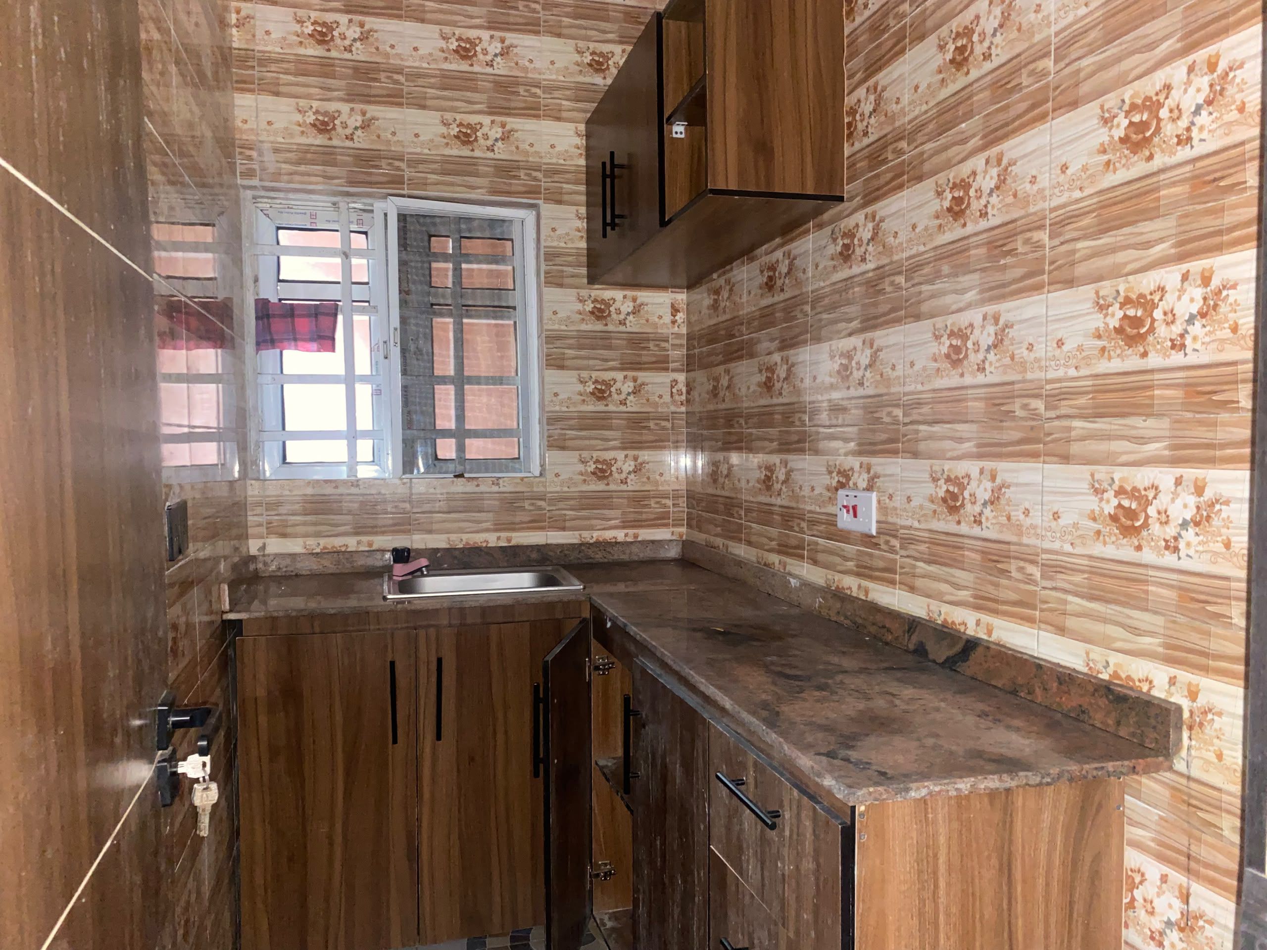 Room and Parlour Self Contained in Araromi image 3
