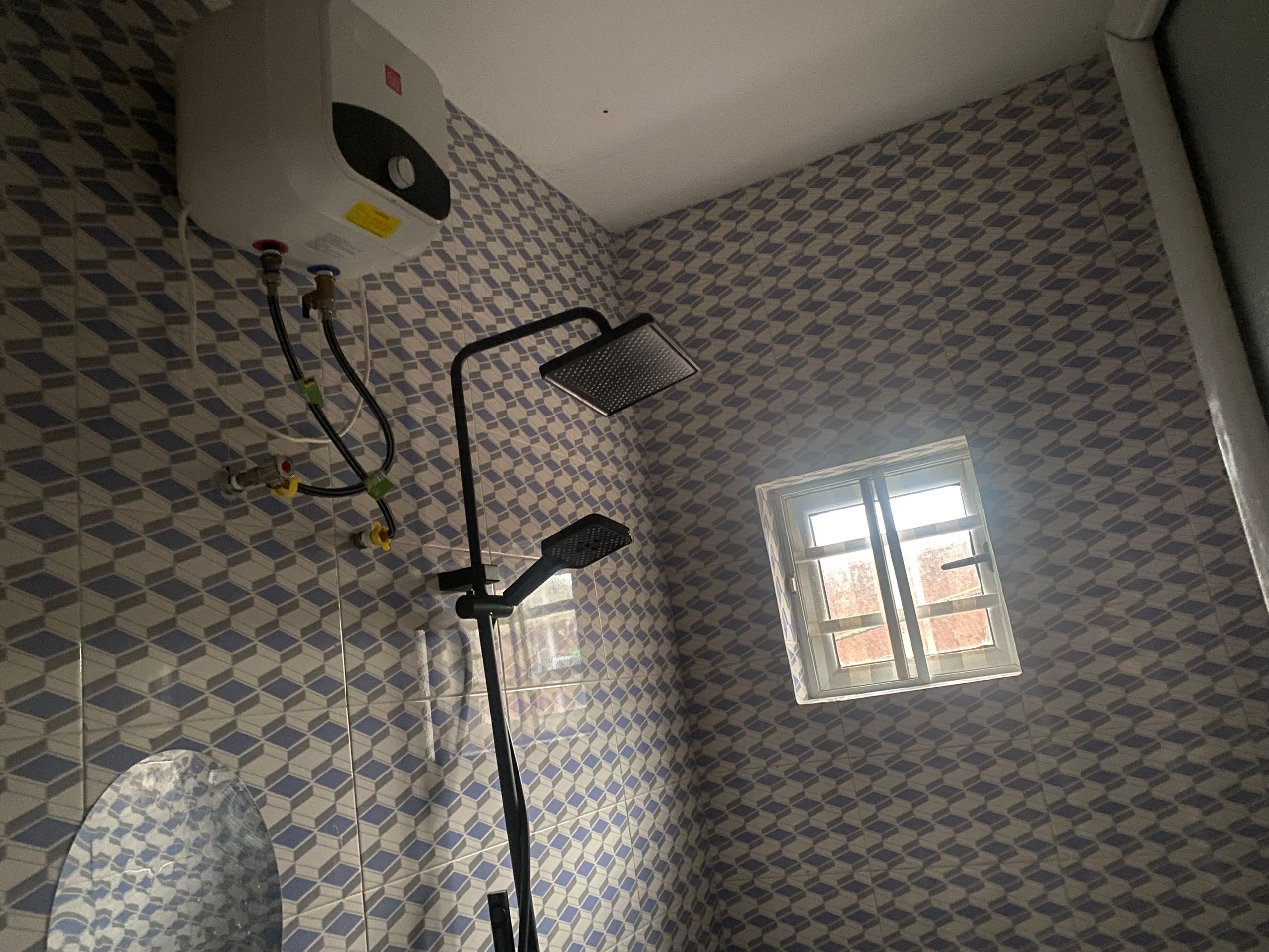 Room and Parlour Self Contained in Araromi image 4