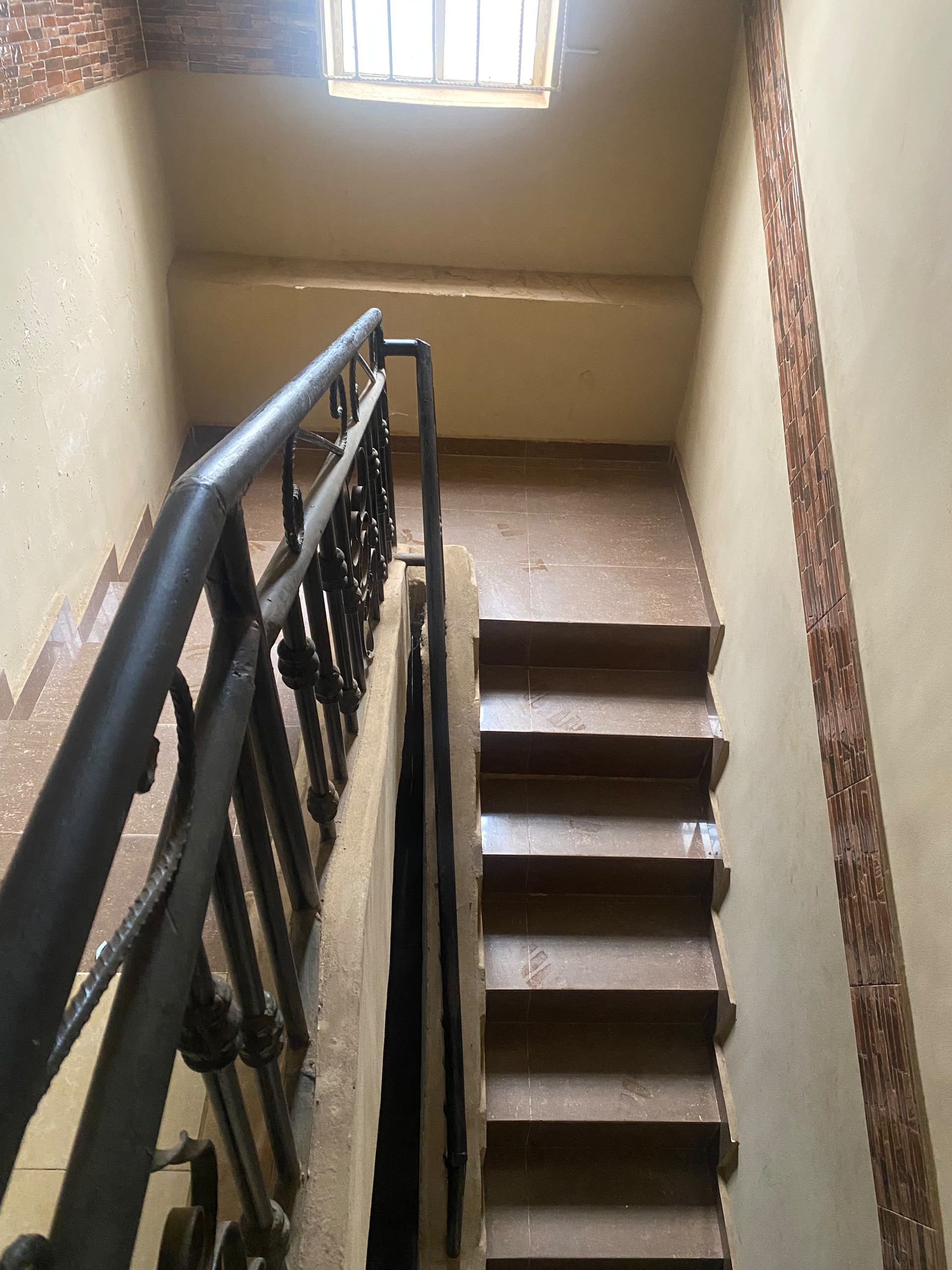 Single Room with Personal Toilet and Bathroom in Isale Oko