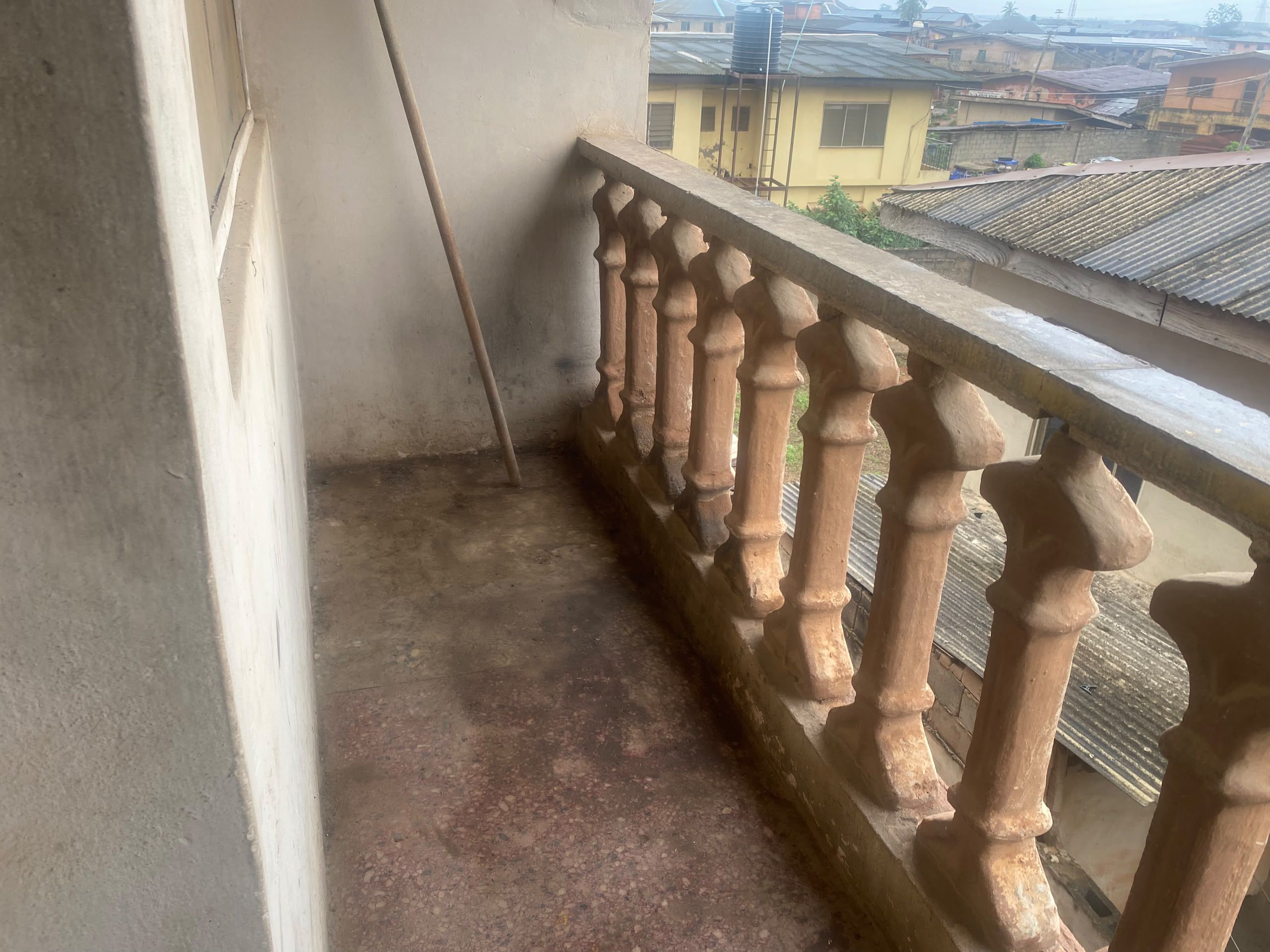 Two Bedroom Flat with Shared Toilet and Bathroom in Hospital Road image 3