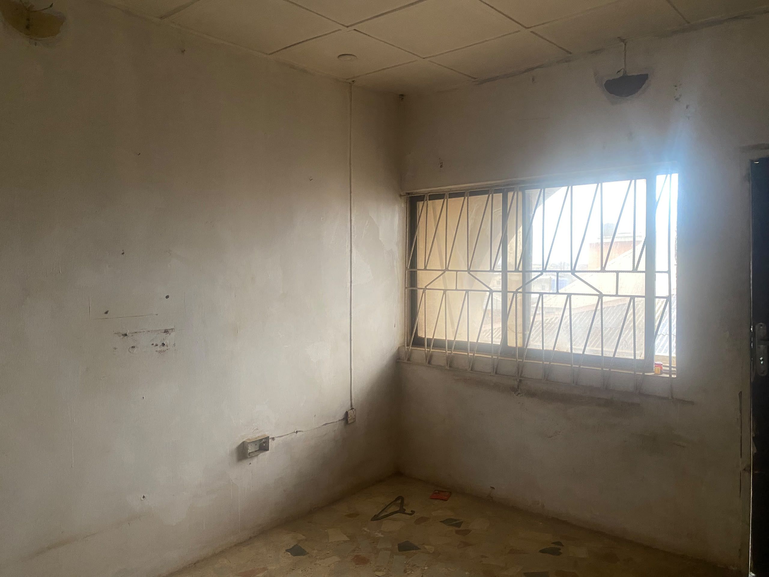 Two Bedroom Flat with Shared Toilet and Bathroom in Hospital Road image 5