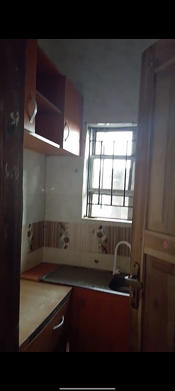 Room and Parlour Self Contained in Araromi
