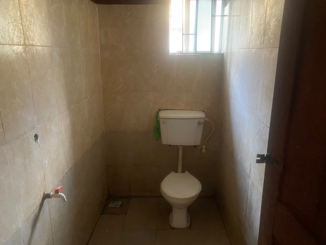 Room and Parlour Self Contained in Ayepe Road image 5