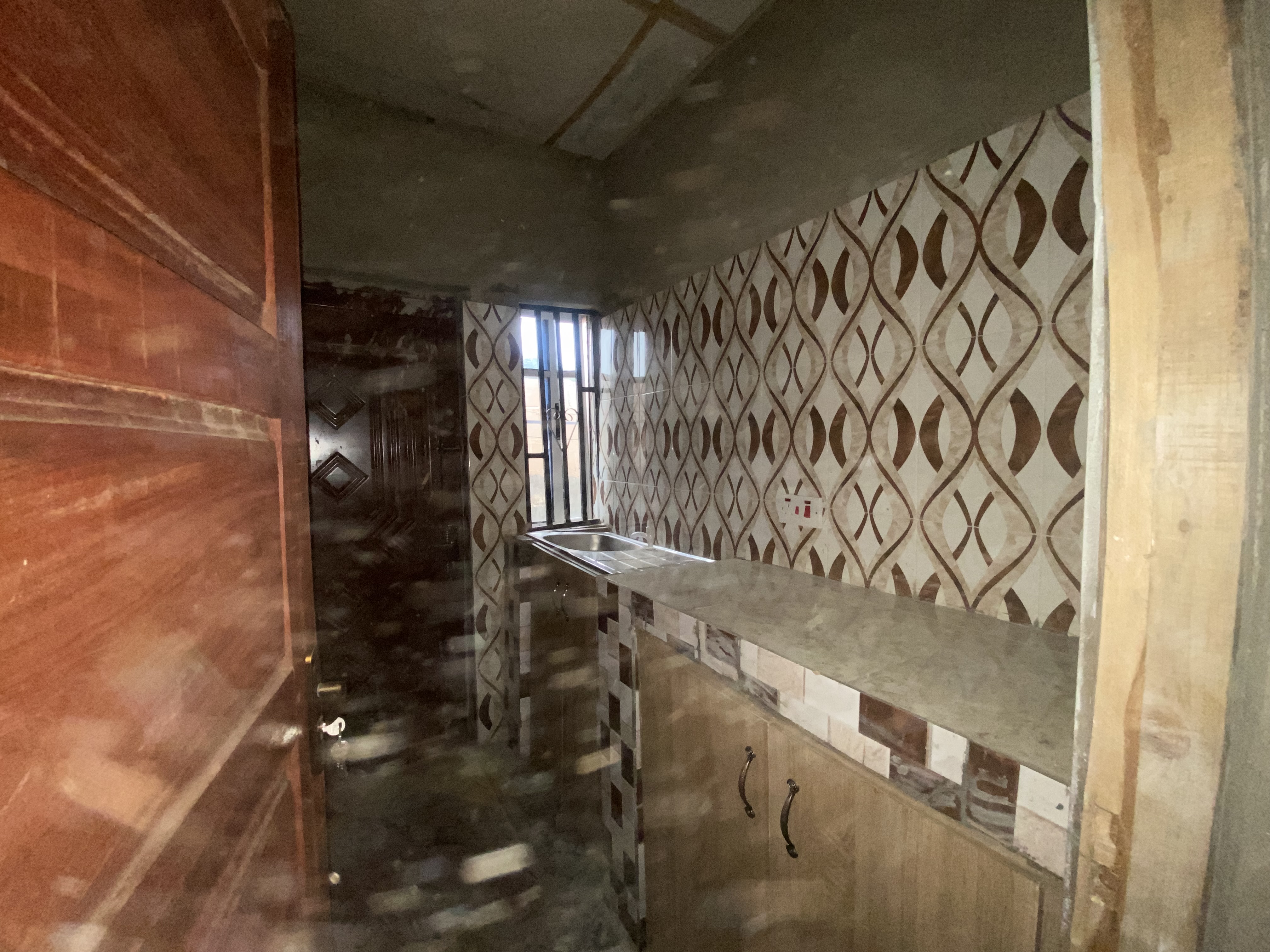 Two Bedroom Flat with Personal Toilet in Each Room in Araromi image 3
