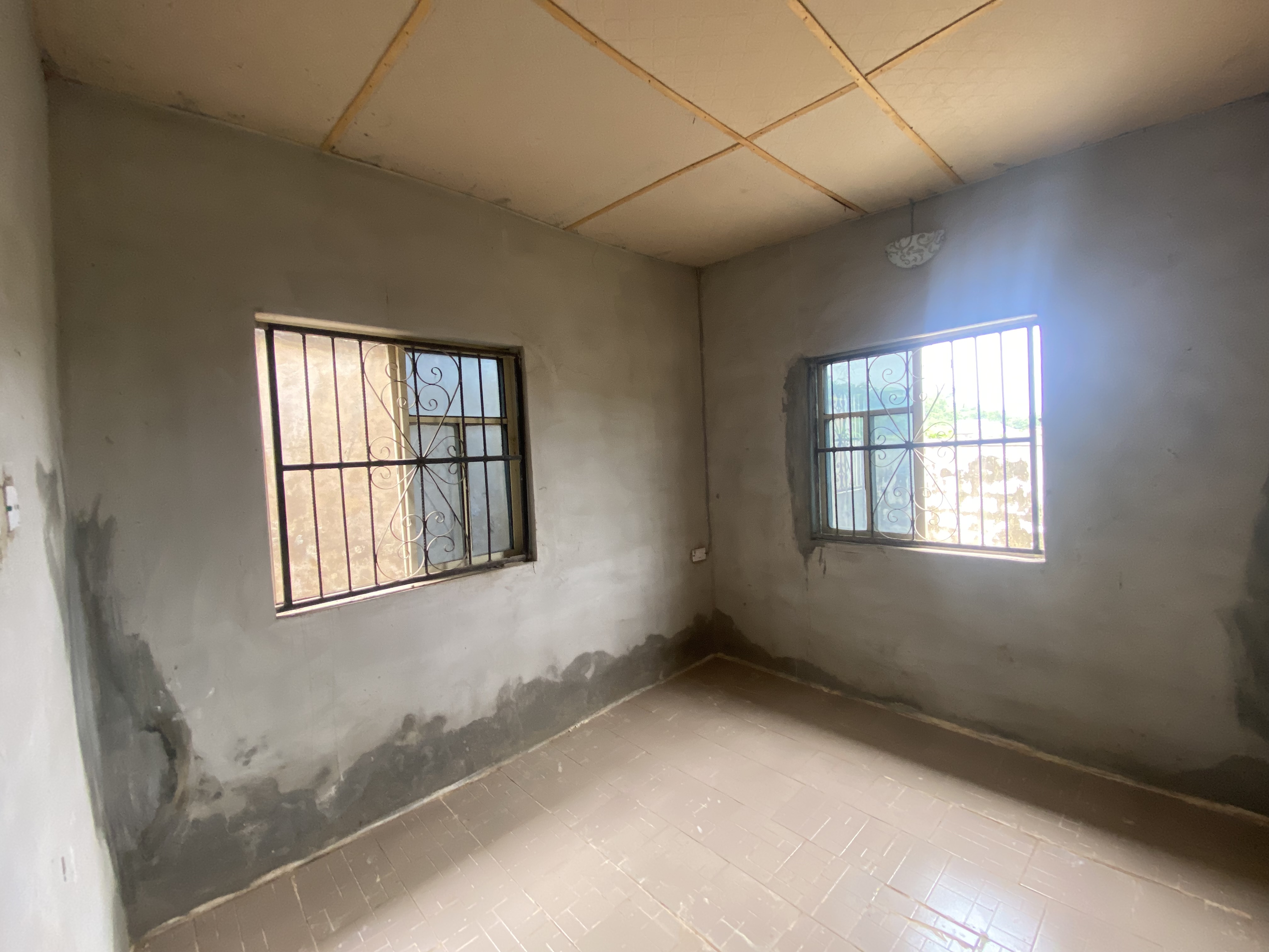 Two Bedroom Flat with Personal Toilet in Each Room in Araromi image 2