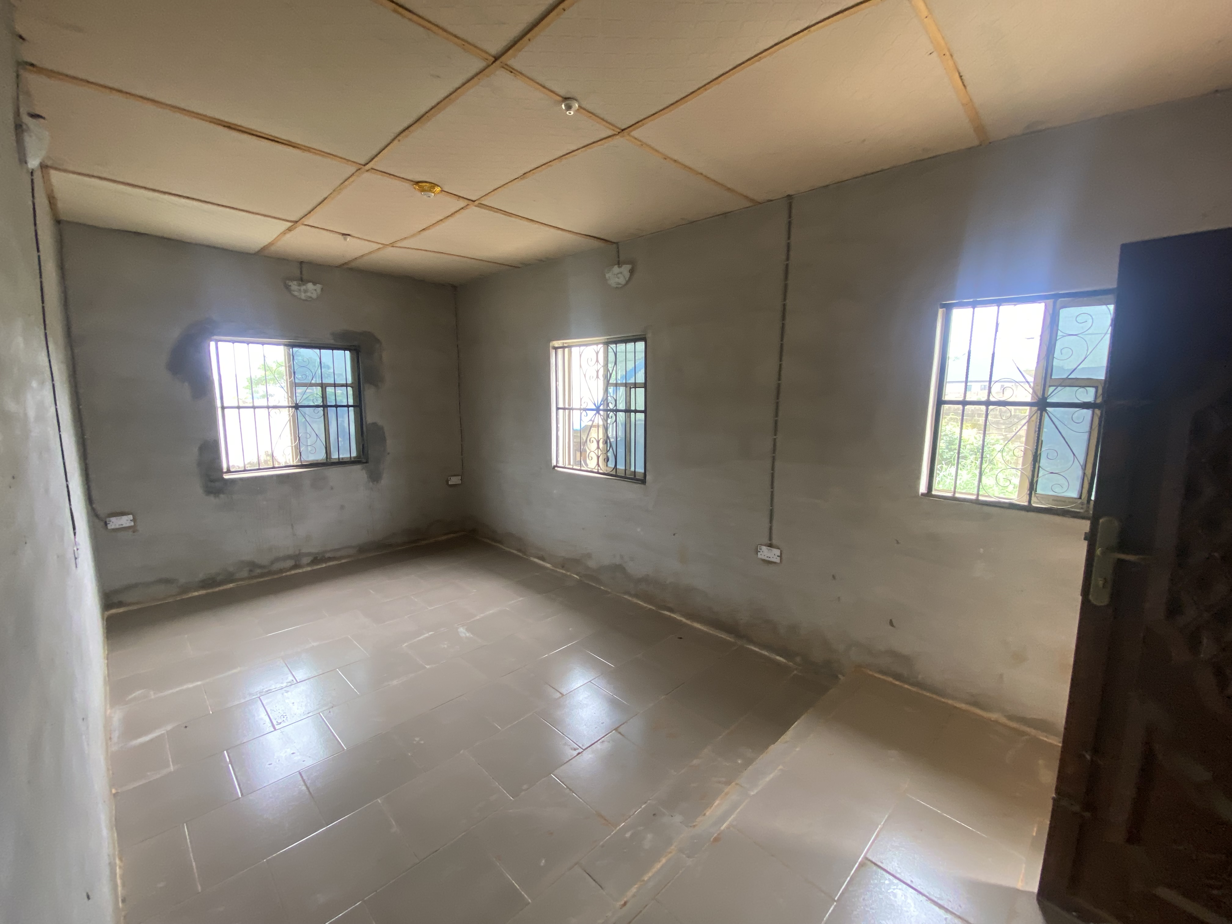 Two Bedroom Flat with Personal Toilet in Each Room in Araromi